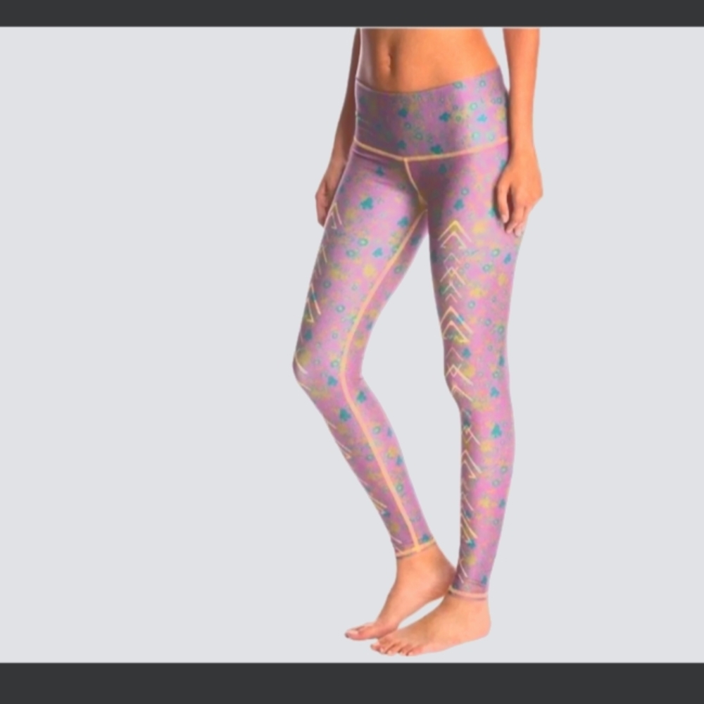 Teeki Meadow Hot Pant Yoga Leggings